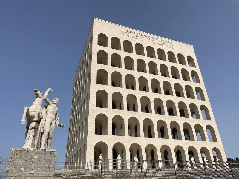Le Palazzo della Civiltà Italiana, chef-d'œuvre de l'architecture moderne Rome dans le quartier de l'EUR
